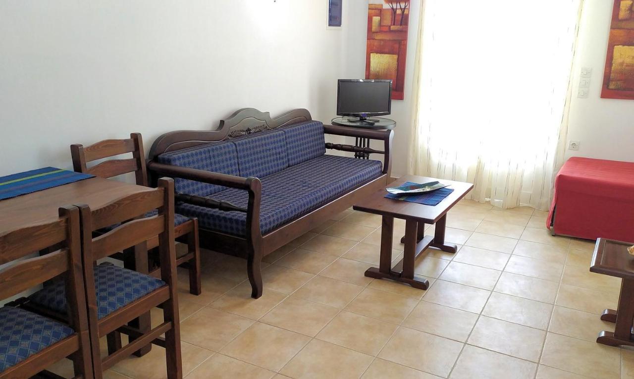 Ioli Apartments Alopronia Bagian luar foto