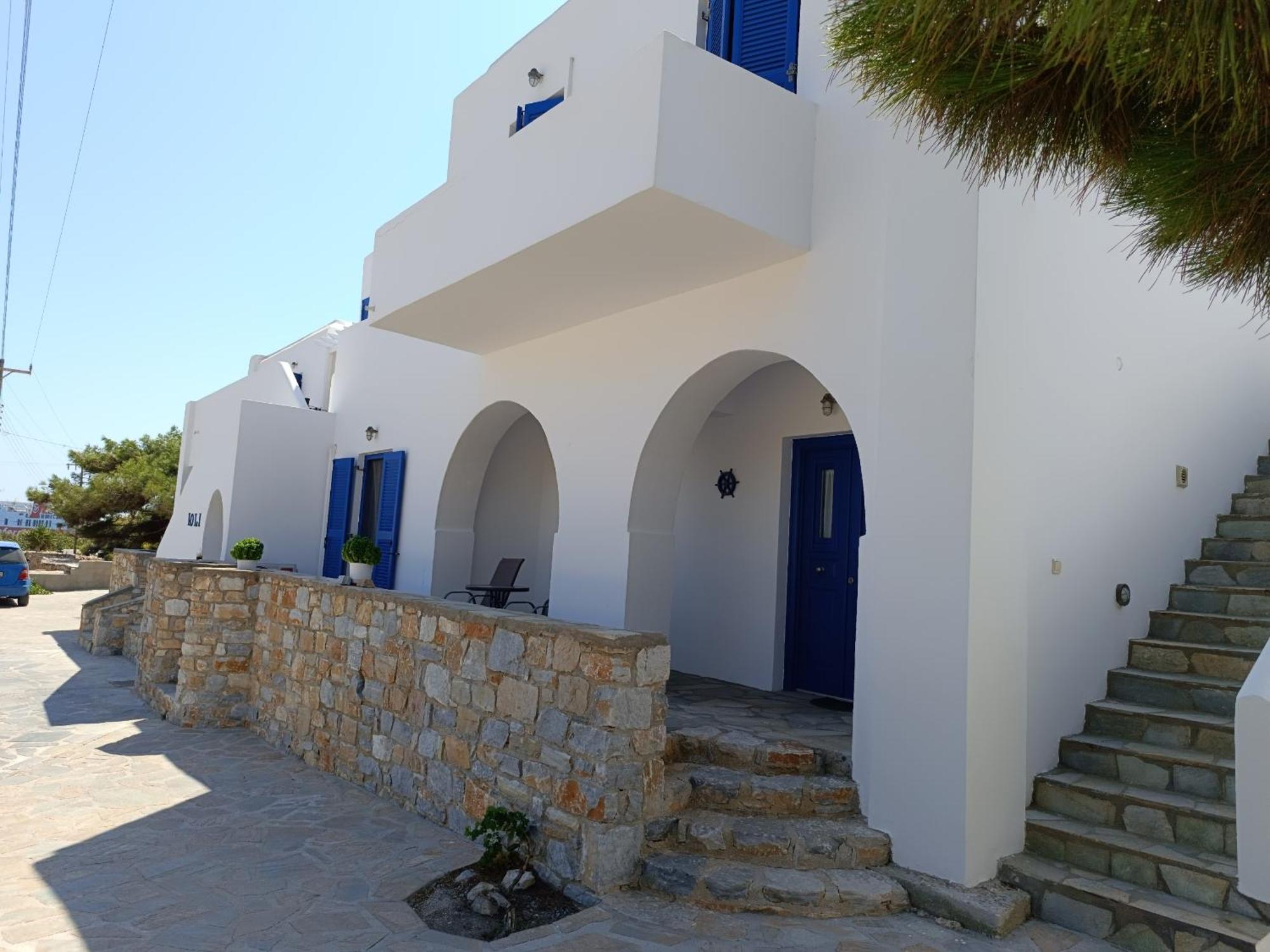 Ioli Apartments Alopronia Bagian luar foto