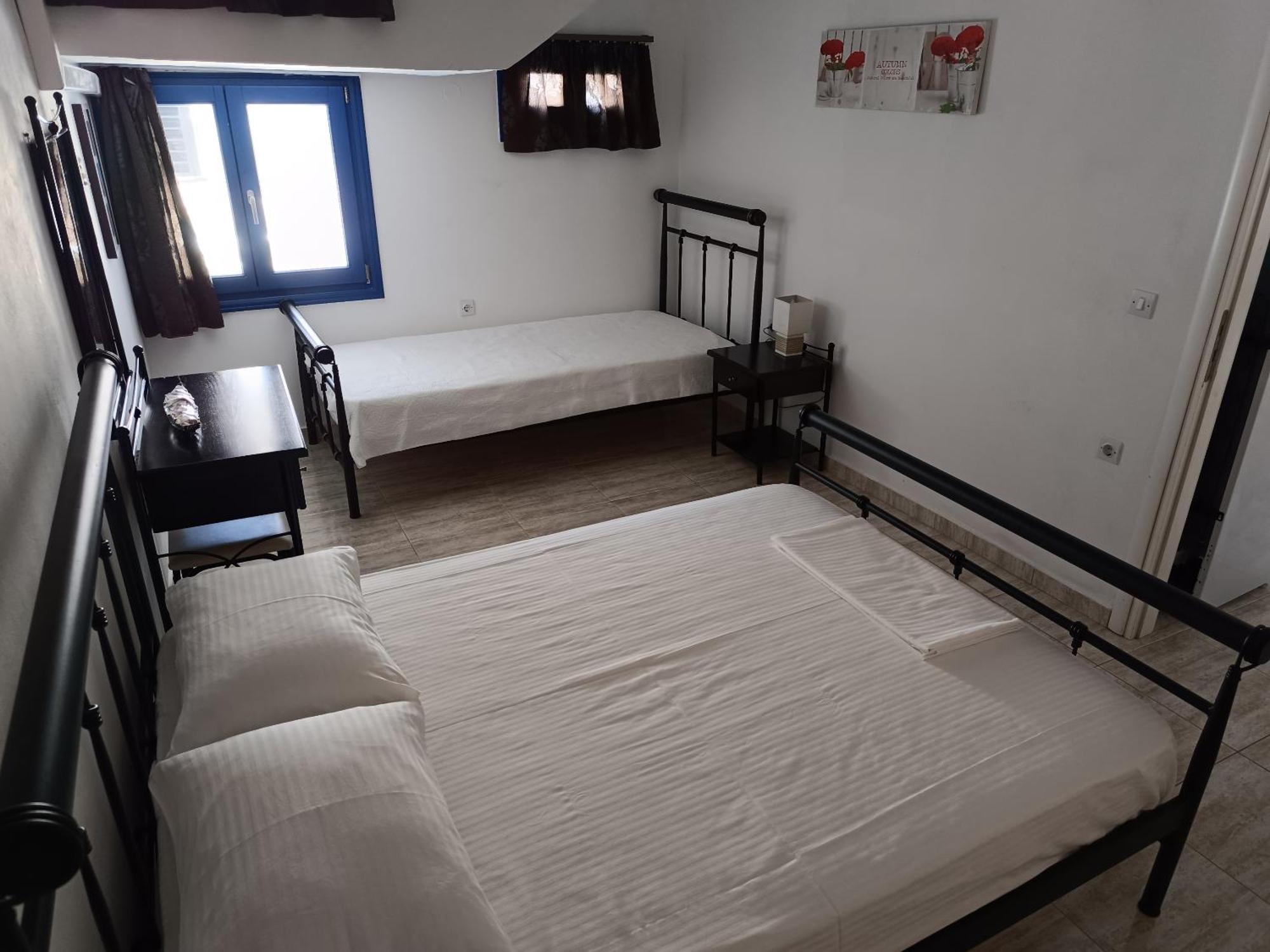 Ioli Apartments Alopronia Bagian luar foto